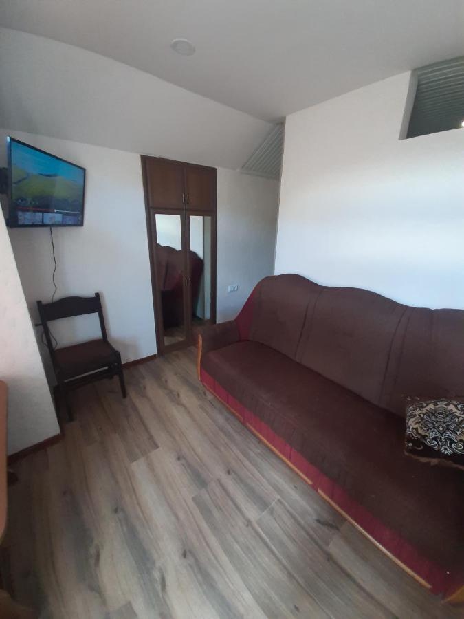 Narvar Hotel Goris Extérieur photo